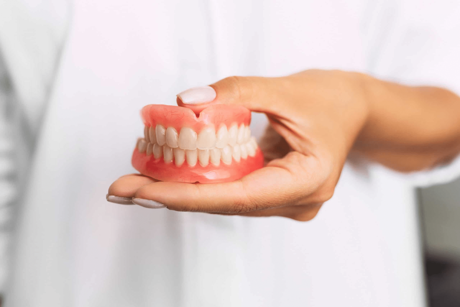 Ponciano Dental - Full or Partial Dentures in Midtown Toronto